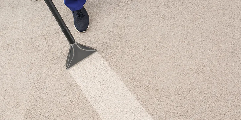 Carpet cleaning with vacuum cleaner